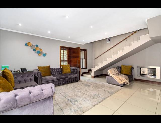 3 BEDROOM PROPERTY TO RENT IN DAINFERN